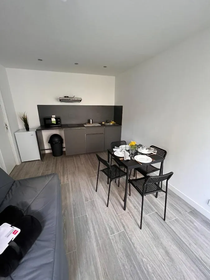 Les jardins marseillais 1- appartement 4 personnes - plages calanques- stade vélodrome - hôpital la Timone Marseille